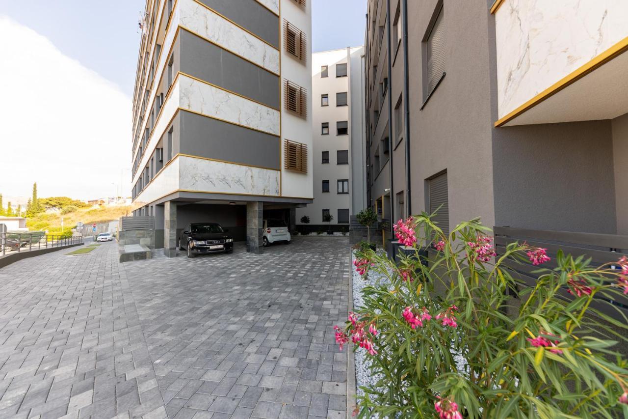 New Studio For 2, Free Private Garage Spot, Wi-Fi, 200 M From Mall Of Split Exterior photo